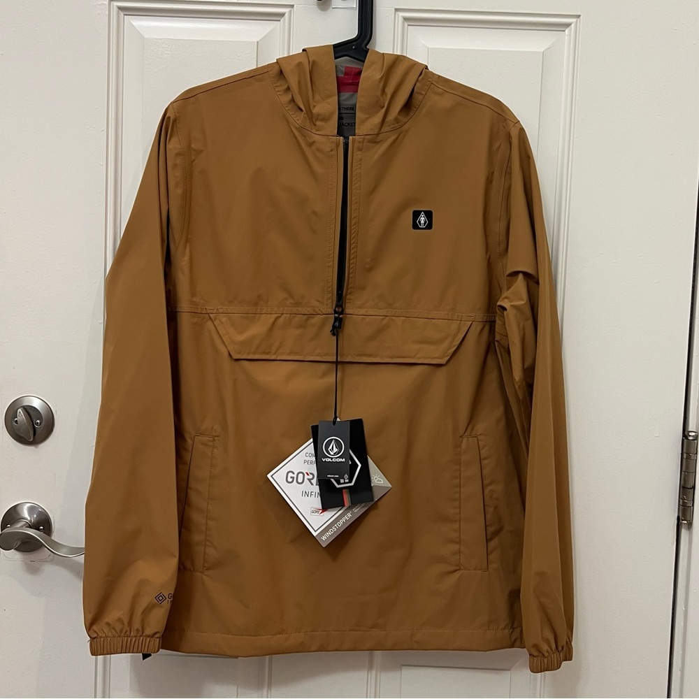 Brand new with tags Volcom Goretex Windproof Pack-It Jacket in Tan Size Small